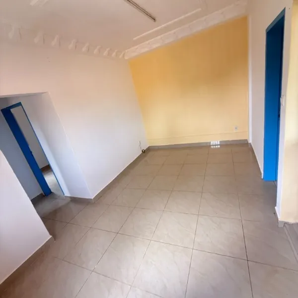 Studio moderne avec parking à louer à Nkolfoulou