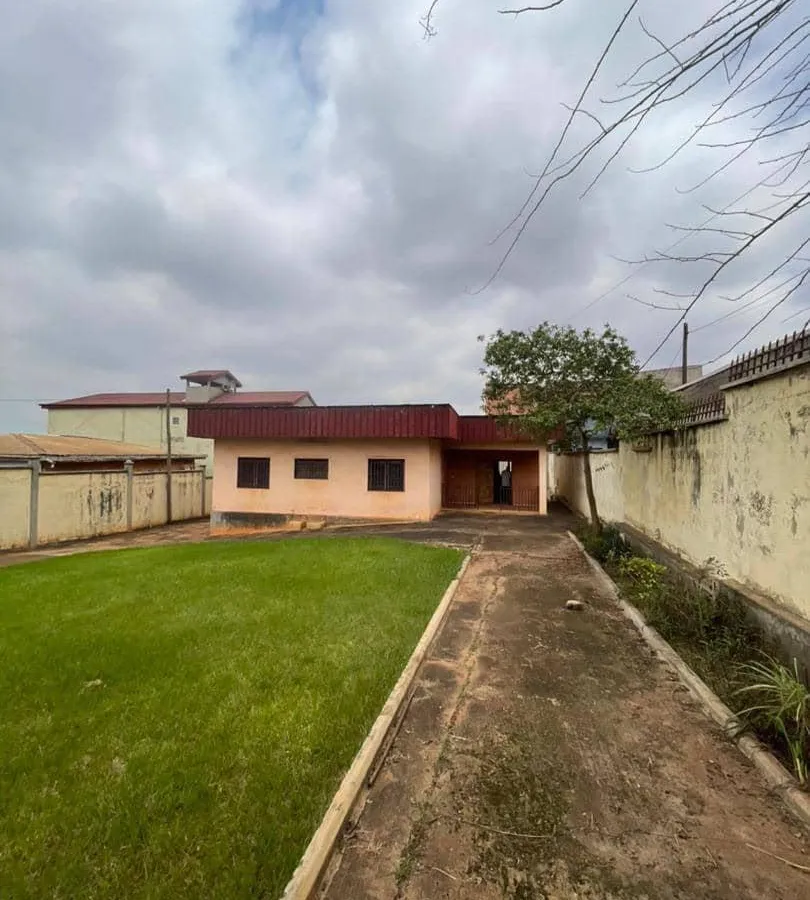 Villa 7 chambres à louer à Titi Garage