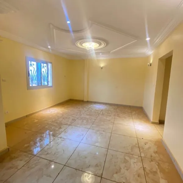 Appartement spacieux moderne à louer a odza petit marché