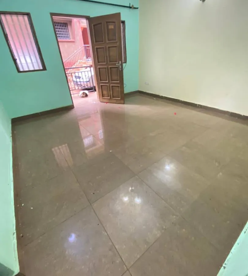 Appartement 2 chambres à louer à Nkolfoulou