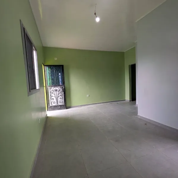 Vaste studio moderne à louer à Ari Village