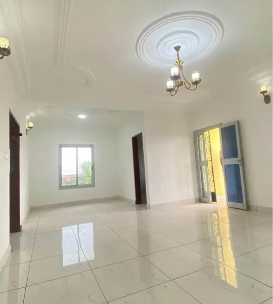Appartement moderne neuf 2 chambres à louer à Odza Borne 12