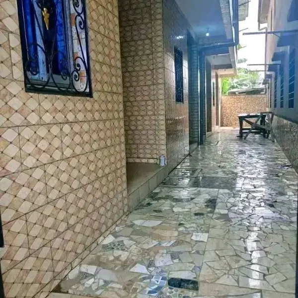Studio moderne à louer à Ndogpassi 2
