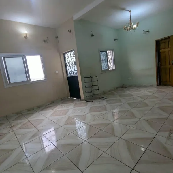 Appartement 2 chambres à louer à Mvog-Betsi