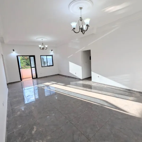 Appartement 2 chambres à louer à Ngousso