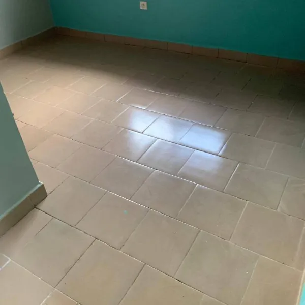 Appartement moderne 2 chambres à louer à Efoulan Lac