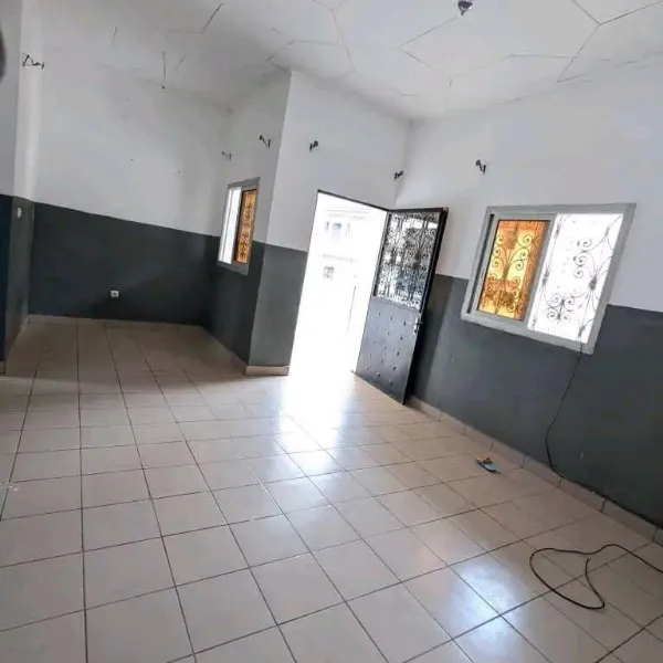 Studio moderne avec parking à louer à Damas