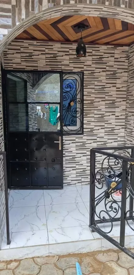 Studio moderne à louer  à Pariso