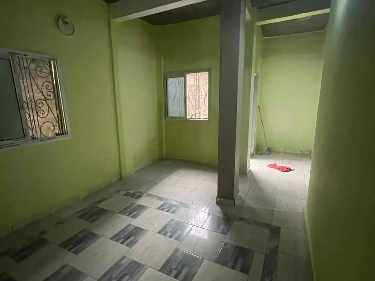 Joli appartement 2 chambres à louer à PK13 Douala