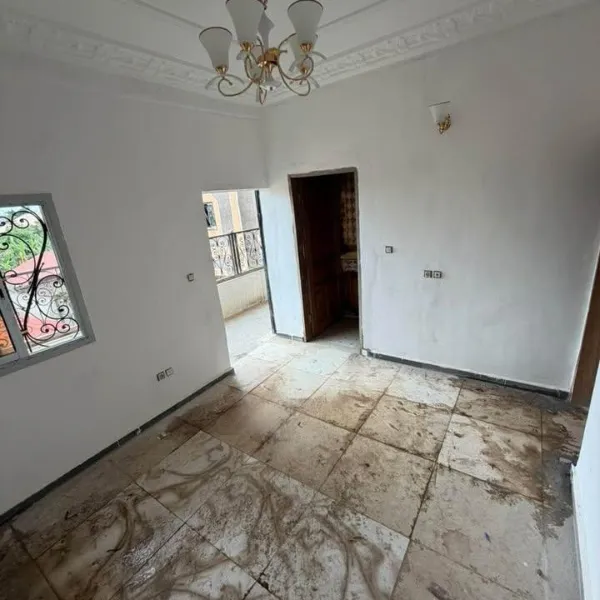 Studio moderne à louer à Biyem-Assi Rond-Point Express