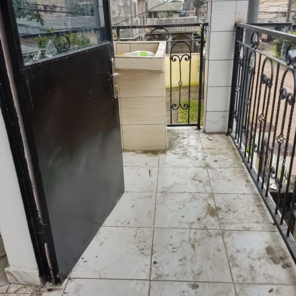 Studio avec balcon à louer à Kotto village city