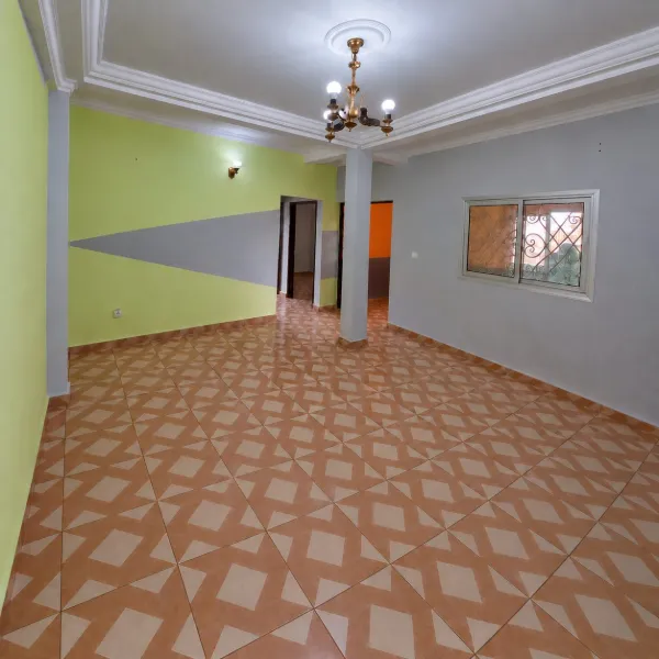 Appartement 2 chambres à louer à Nsimeyong