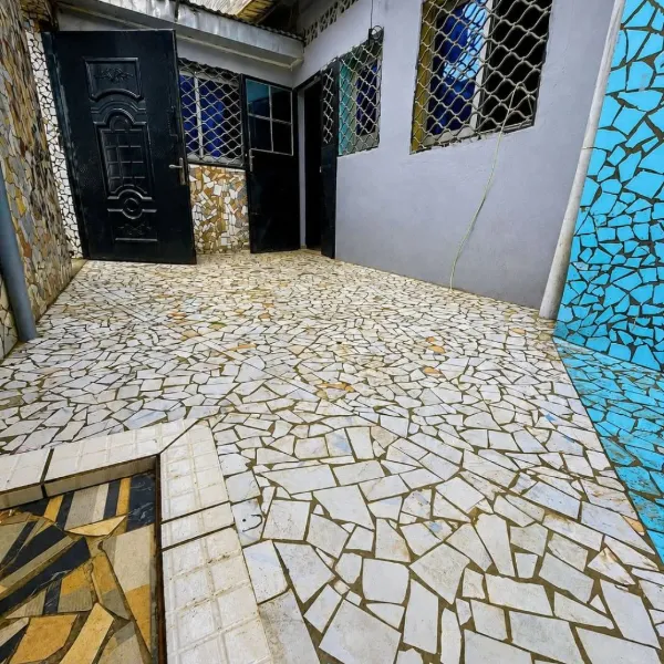 Studio moderne individuel à louer à PK13