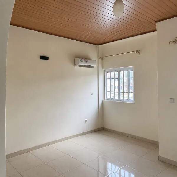 Appartement 2 chambres à louer à Mobile Essos