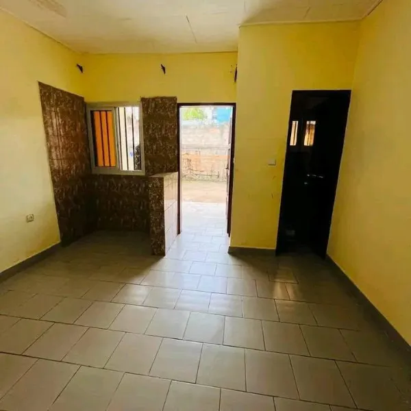 Chambre moderne à louer à Damas