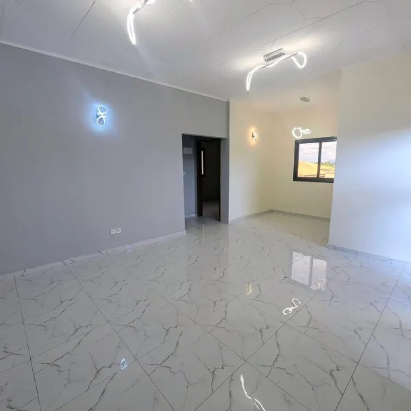 Appartement neuf 2 chambres à louer à Nkolfoulou