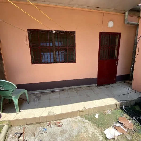 Studio moderne à louer à Etoug-Ebé
