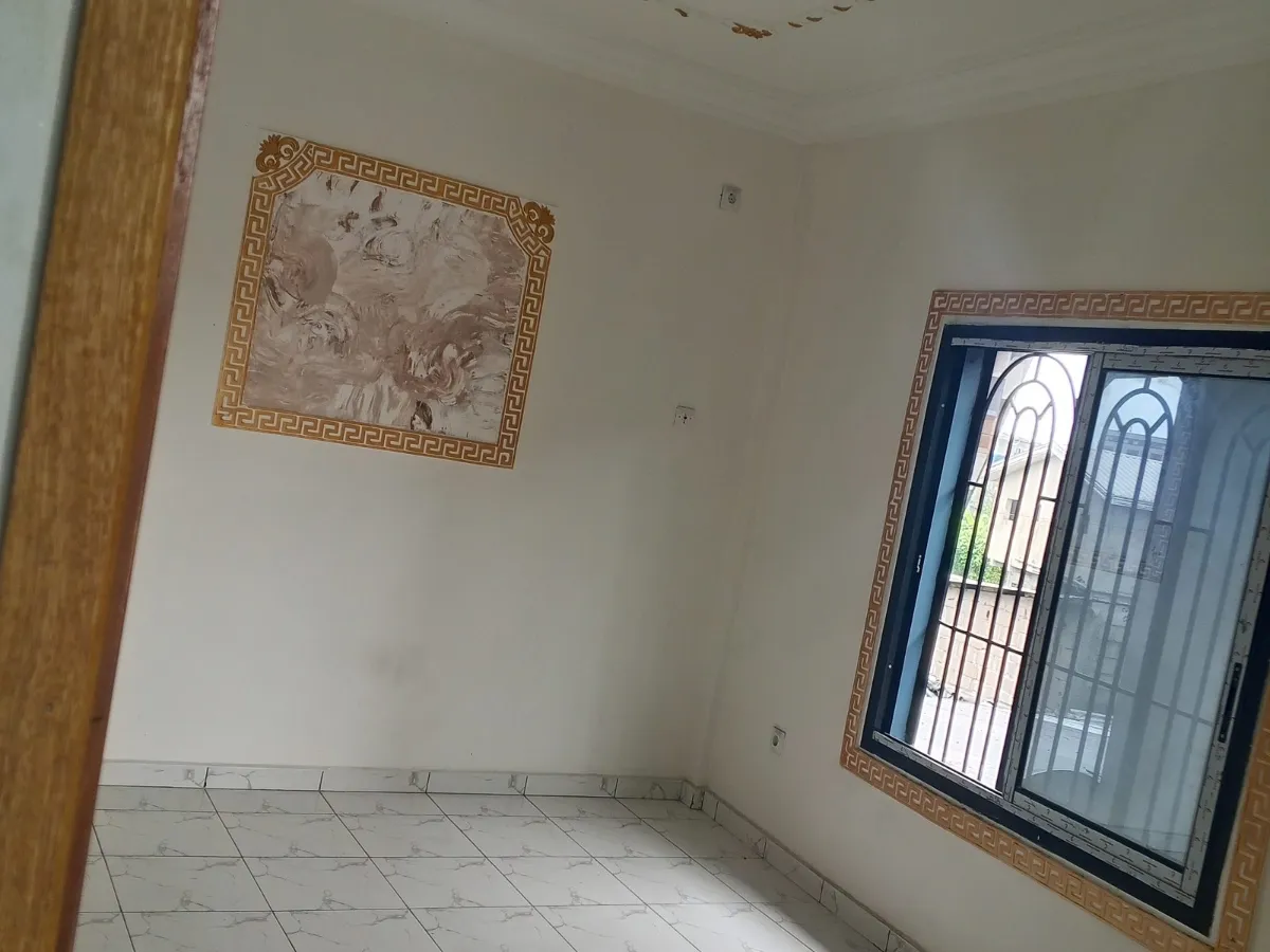Appartement 2 chambres à louer à Bépanda