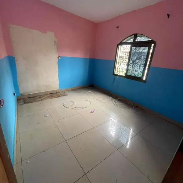 Studio moderne 2 pièces à louer à Nkolbong