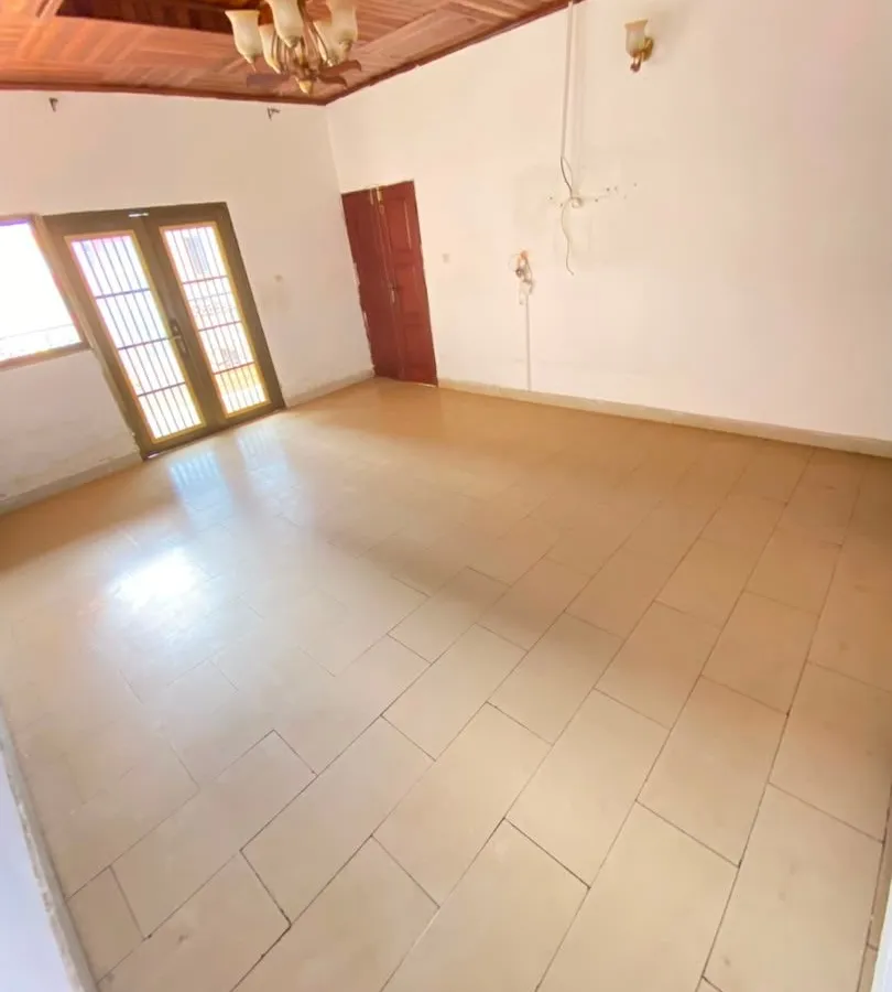 Appartement moderne 3 chambres 4 douches à louer à Nkolbisson
