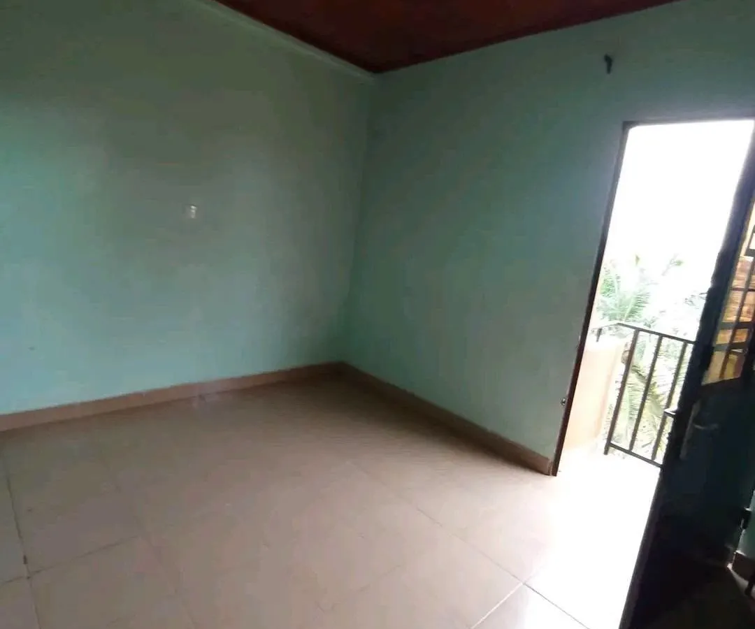 Studio moderne à louer à Etoudi