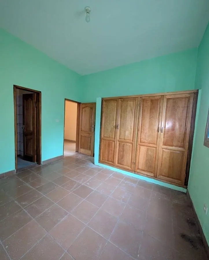 Appartement 2 chambres à louer à Ahala Meyo
