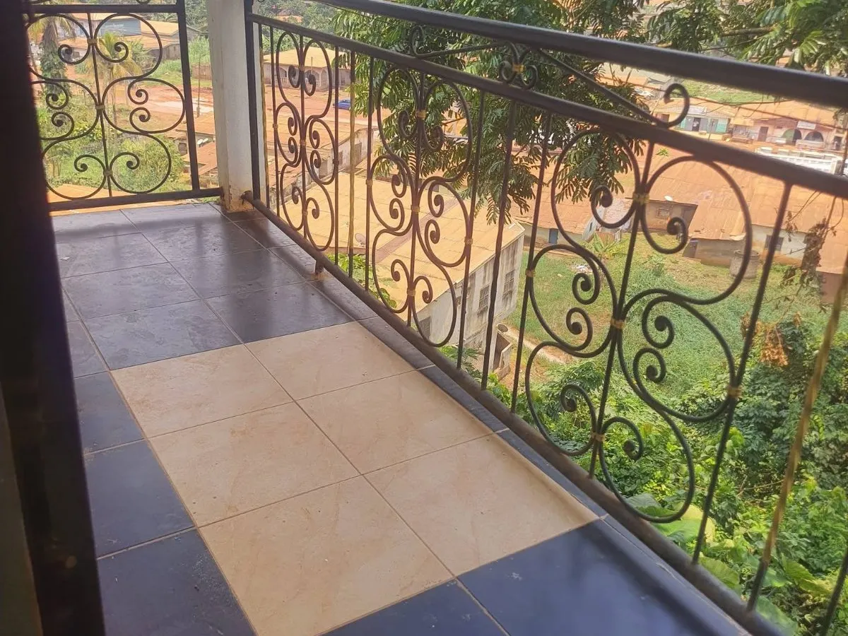Studio moderne à louer à Nkolbisson