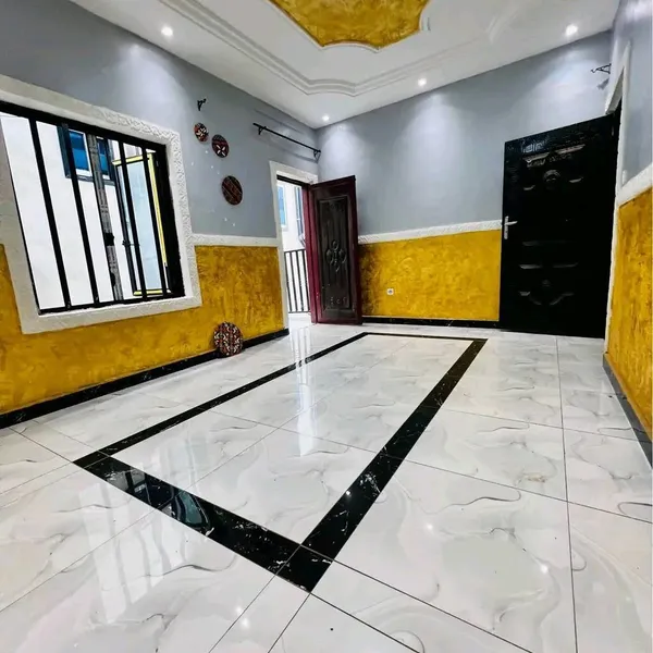 Studio moderne à louer à Etoudi