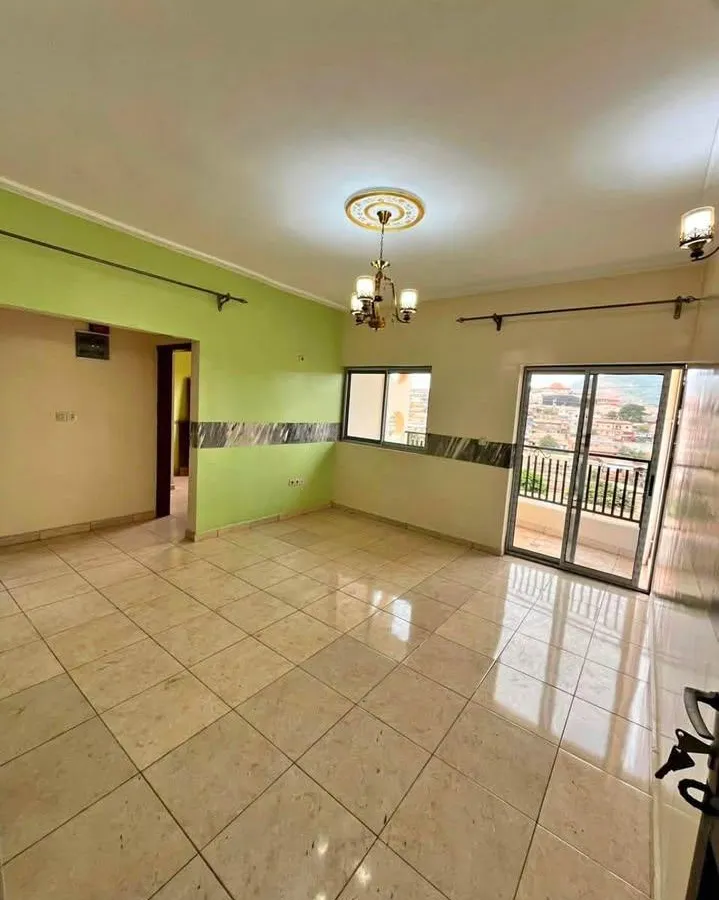 Appartement haut standing 2 chambres à louer à Biyem-Assi