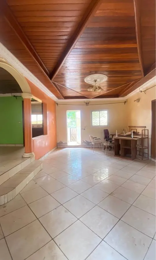 Appartement à louer à Awae Escalier