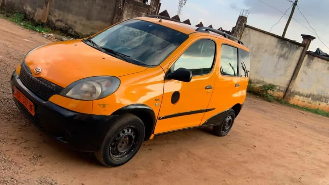 Toyota Yaris Verso 2002 à vendre à Yaoundé