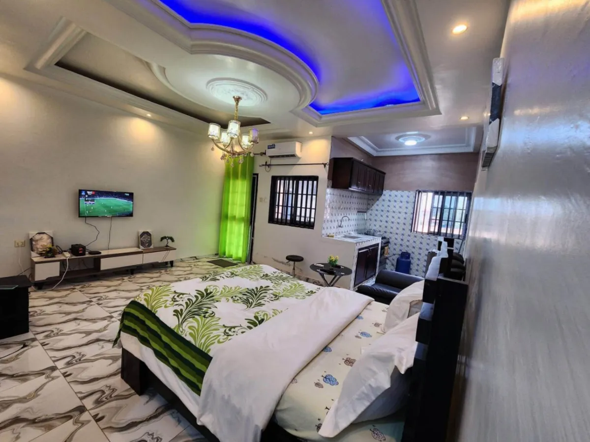 Chambre meublée moderne à louer