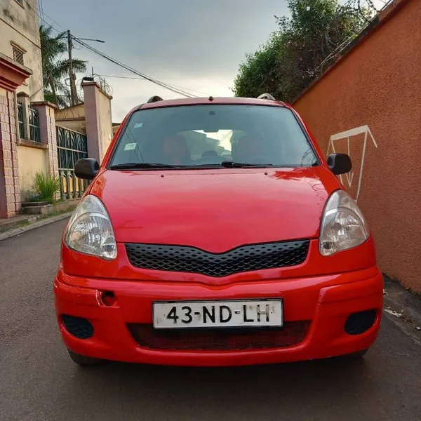 Toyota Yaris Verso 2005 à vendre à Yaoundé