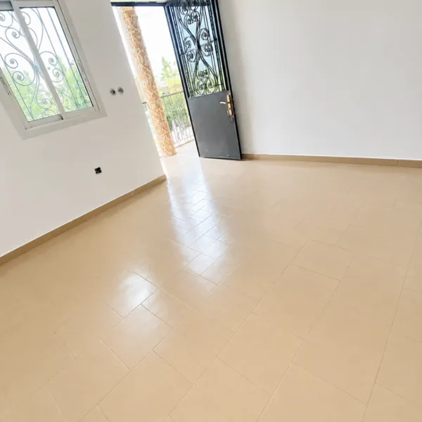 Studio moderne à louer à Ange Raphaël