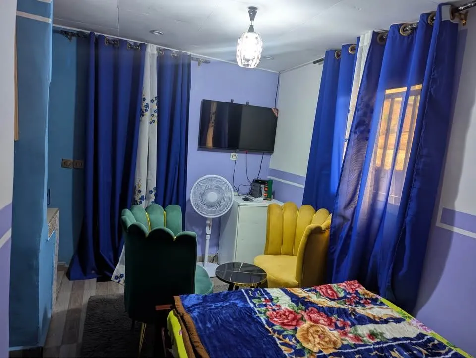 Chambre meublée à louer au Carrefour TKC