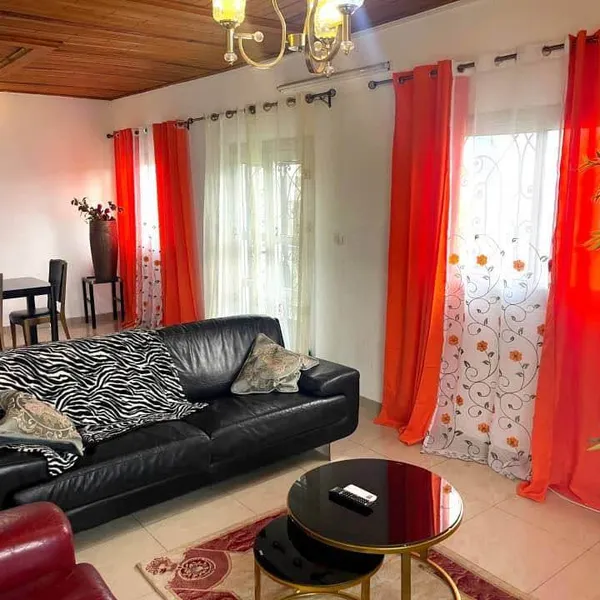 Studio meublé à louer à Makepe Tradex Rhône Poulin
