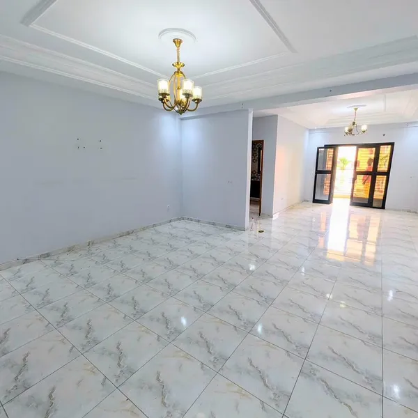 Appartement haut standing à louer à Nkomesseng