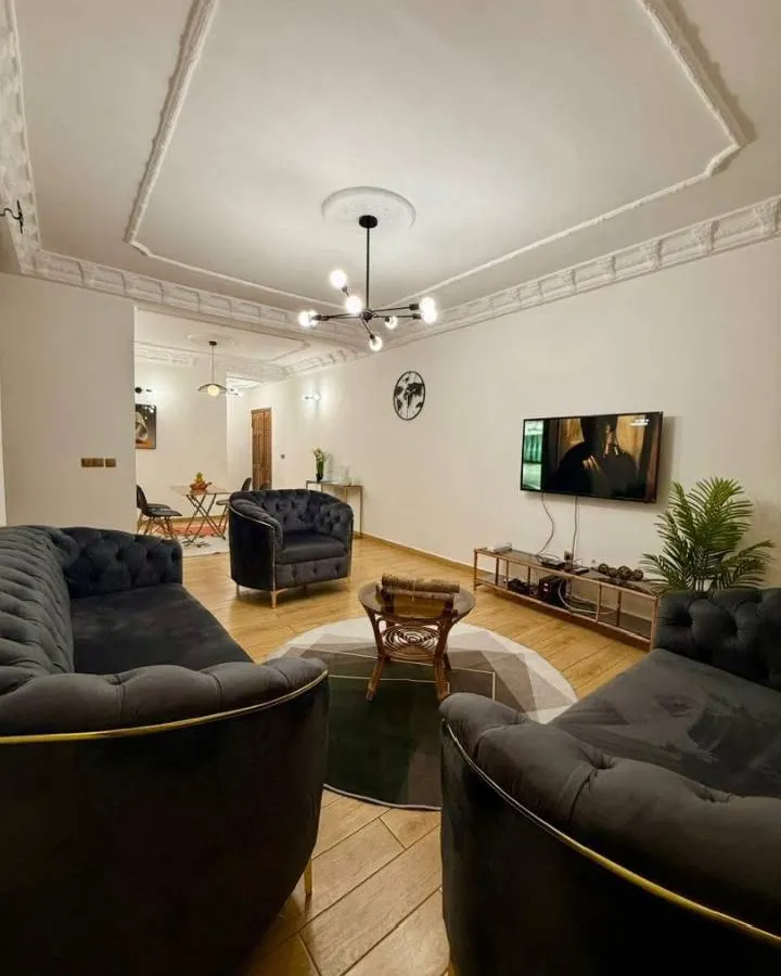 Studios & appartements meublés à Nkolfoulou