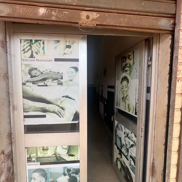 Boutique à louer à Ngousso