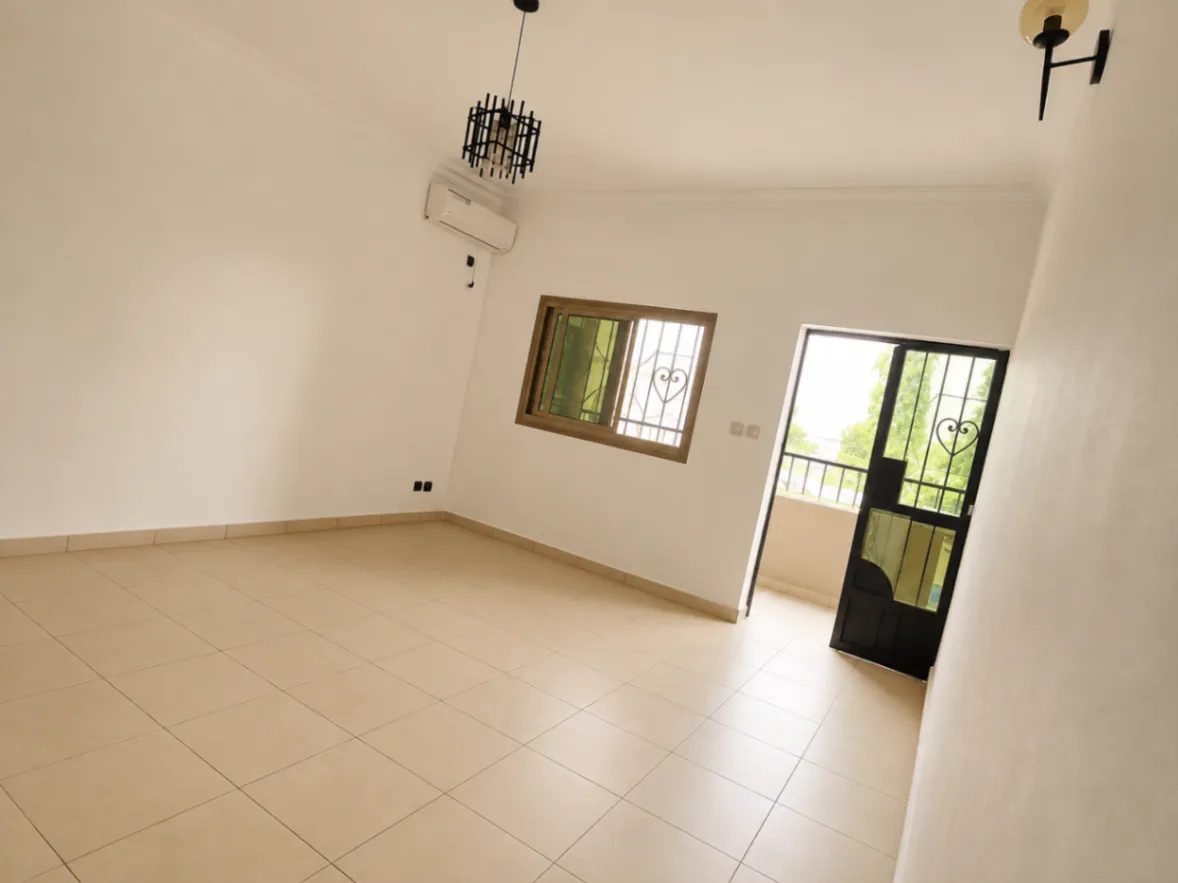 Appartement haut standing à louer à Makepe