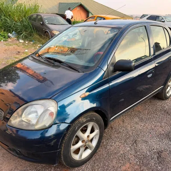 Toyota Yaris VVT-i 2004 à vendre à Yaoundé