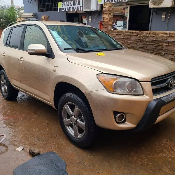 Toyota RAV4 2008 à vendre à Yaoundé